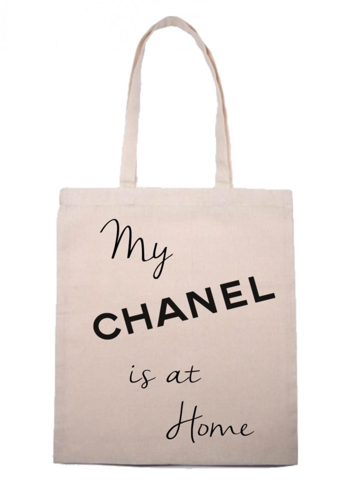 My CHANEL is at Home válltáska