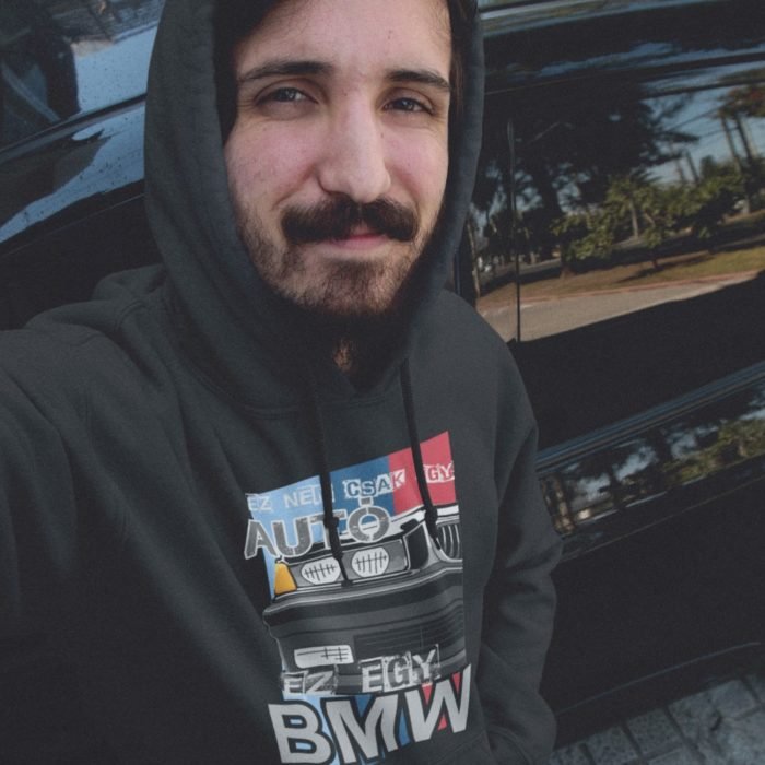 Ez nem csak egy autó ez egy BMW pulóver