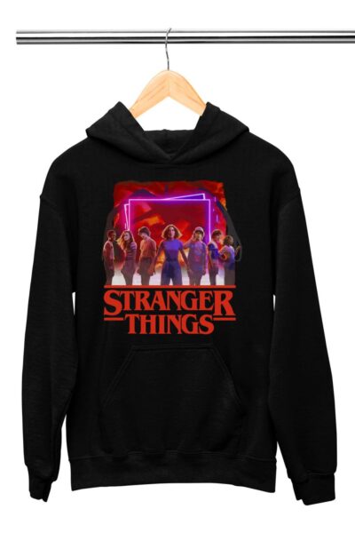 Stranger Things karakterek színes gyerek pulóver