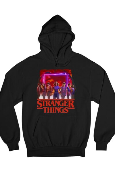 Stranger Things karakterek színes pulóver
